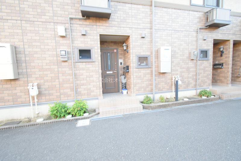 RISA B棟