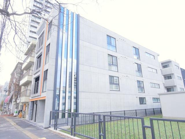 シャトーライフ近代美術館前1