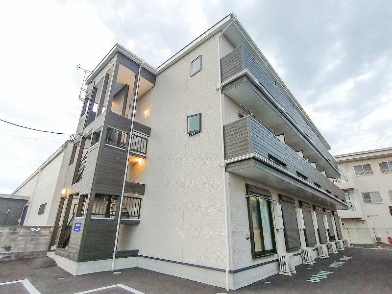 スタツィオーネ