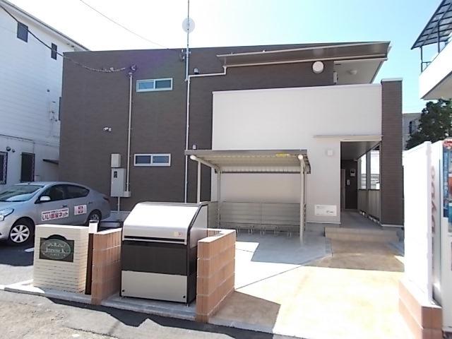 ジュネス K(1K/2階)