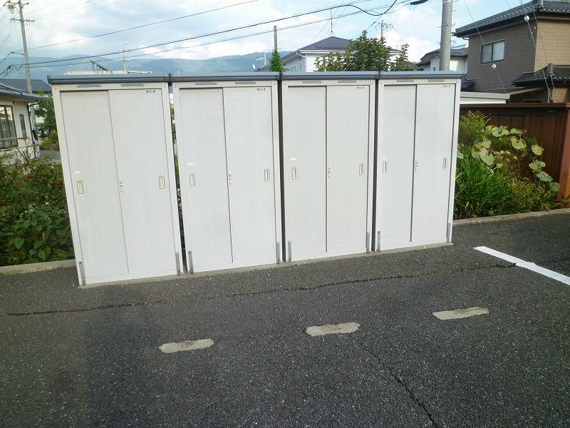 ラプラス小松