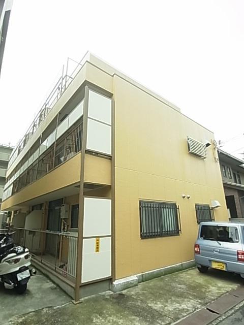梅本マンション