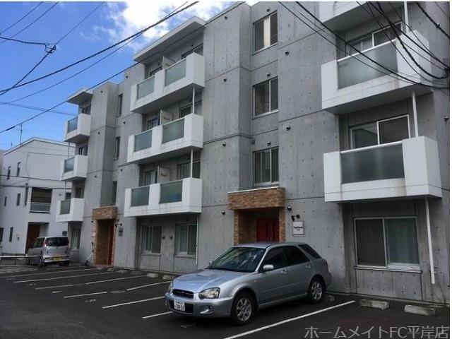 グランドサクセス平岸