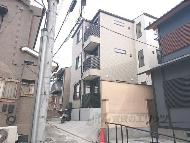ST.RESIDENCE伏見稲荷