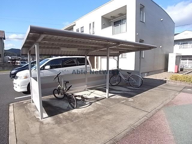 ブリッサC・D