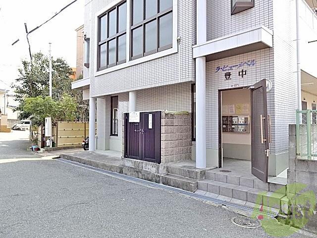 ラヒューメベル豊中