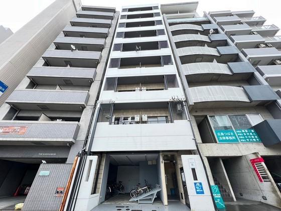 RESIDENCE R