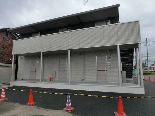 シーズンハイツ