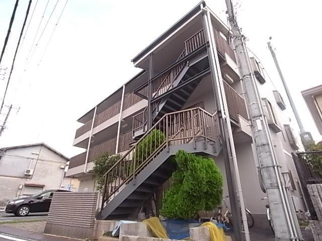 カマール・サリ