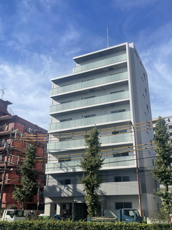 RE RESIDENCE
