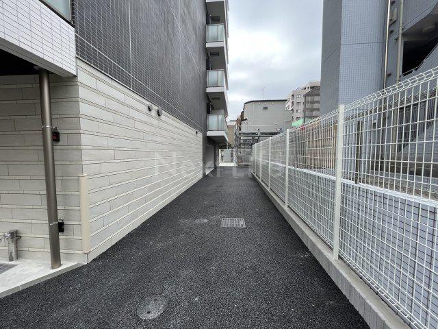アゼスト関内