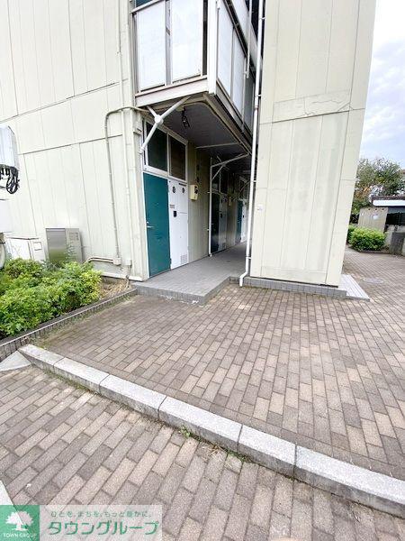 レオパレスラ・シンシア