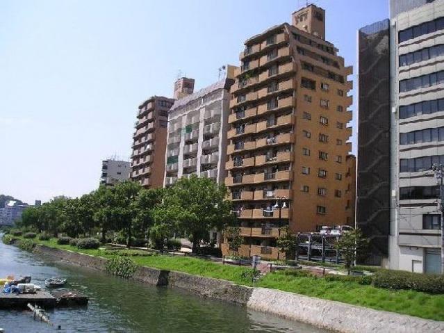 ライオンズマンション京橋川