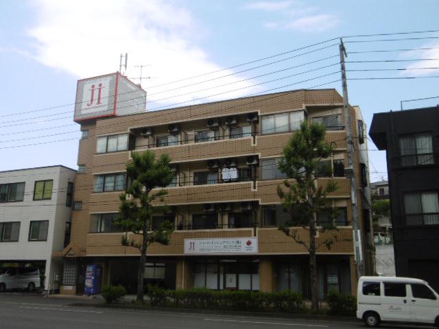 アトラスヒルズ