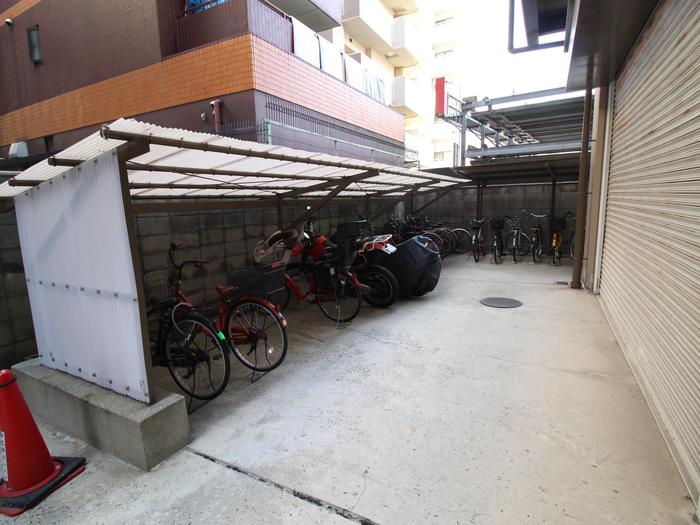 西道頓堀ハイツD棟