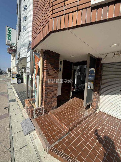 サングレイス西新町