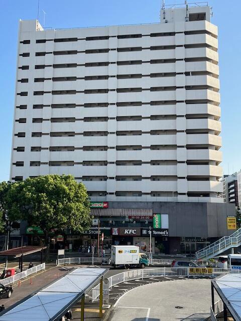 磯子駅前ビル