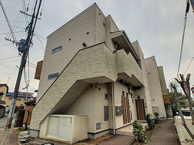 ＪＲ鹿児島本線 箱崎駅 徒歩5分 2階建 築17年