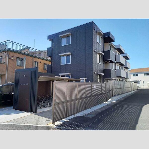 ONE URBAN PLACE