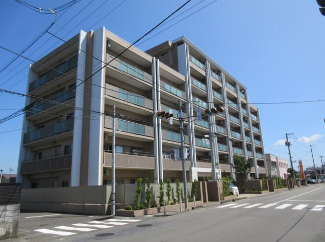 サンデュエル船岡駅前