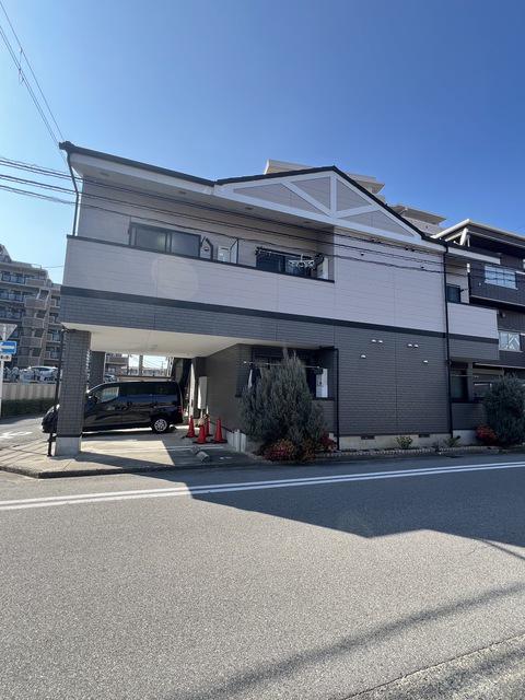 アズ・レイラ