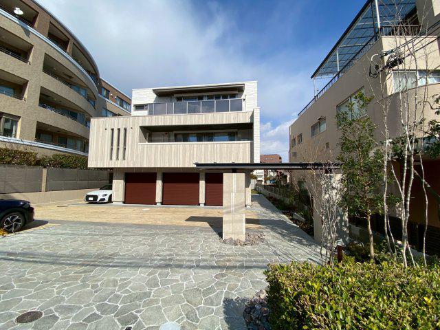 アゼリア ベガ芦屋業平町