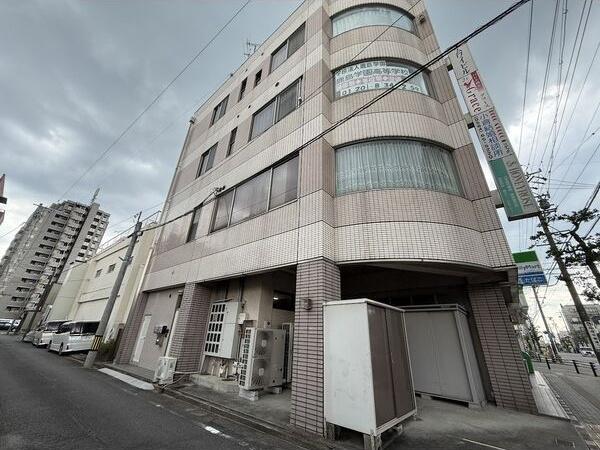 エムワイビル