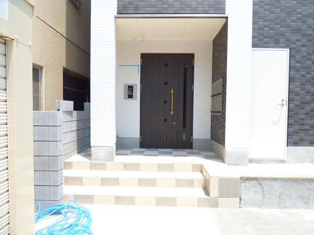リリア本千葉弐番館
