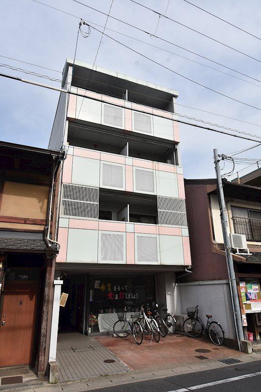 クリスタルハイツ