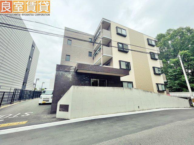 バローネ八雲