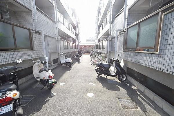 郡家シャトルマンション 1号棟
