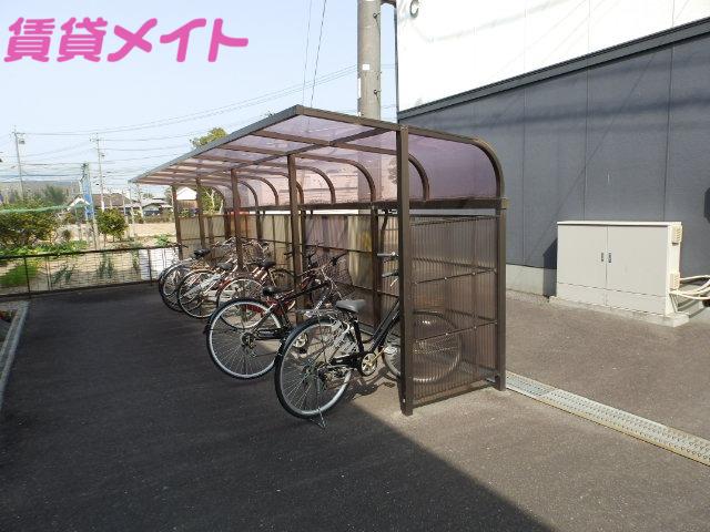 セントラルビラ スズカ A
