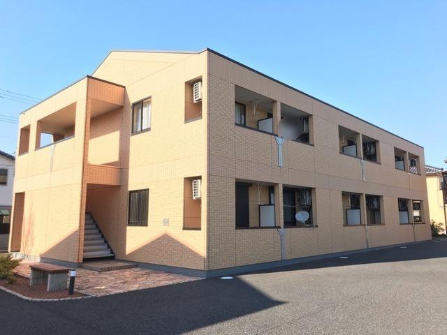 PEAR-COURT3