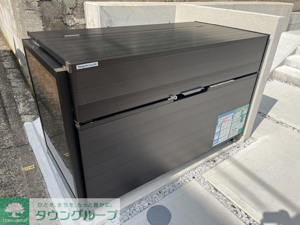ウブンコート横浜子安台