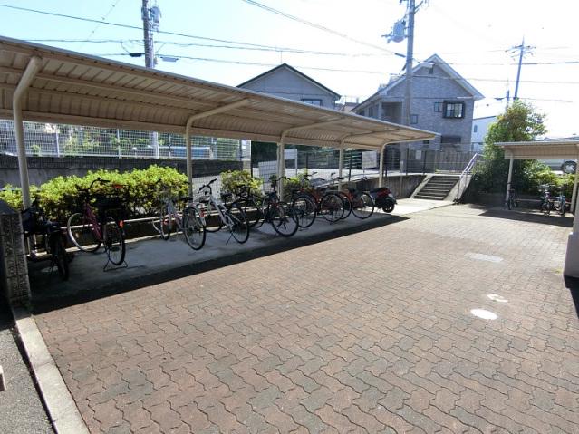オリーブ泉ヶ丘IIA棟