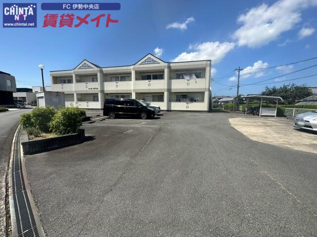 コーポロイヤル