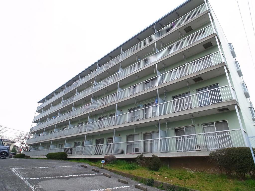 ファミール八柱