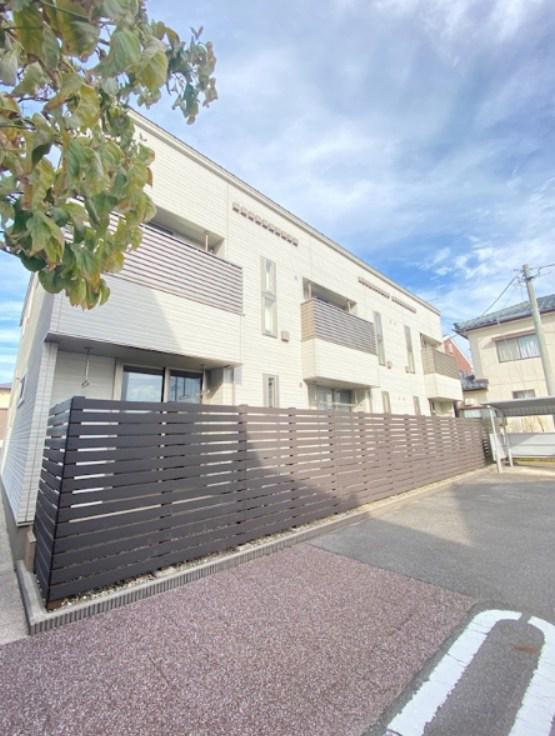 ベルリード坂井東