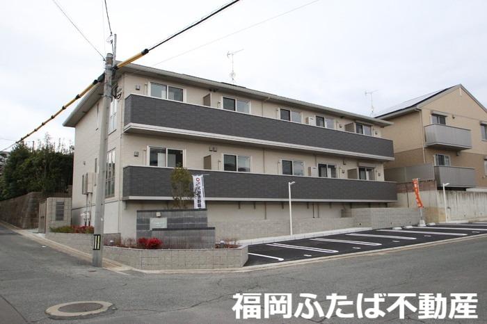 D-ROOM寺塚伍番館
