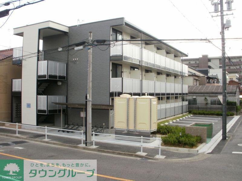 レオパレスコスモス