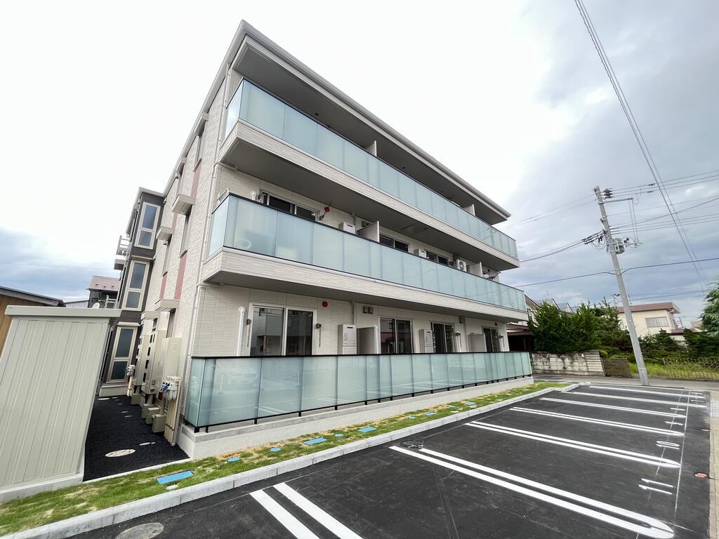 D-ROOM中倉
