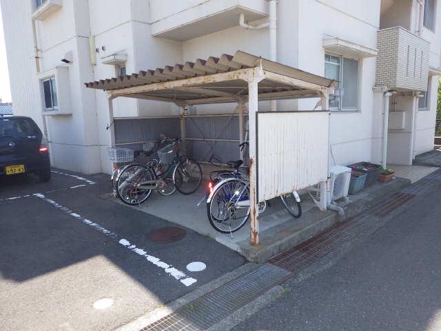 ハイツ高御堂J棟