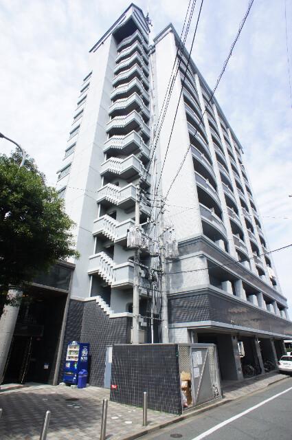 TOTSU RESIDENCE HAKATA イースト