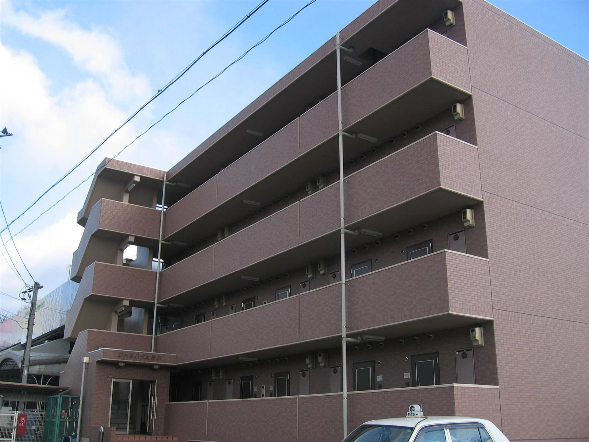 リトルハイム厨川