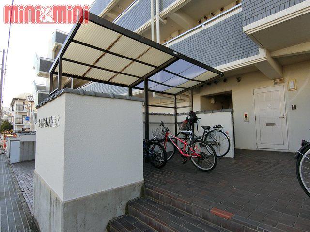 ゴールドクレスト垂水