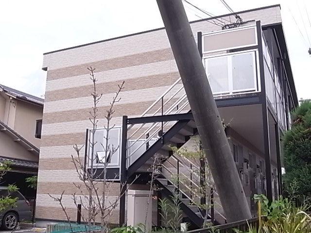 レオパレスフルール
