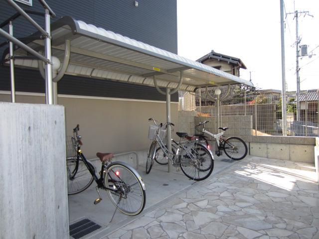 プレジェーネ一津屋