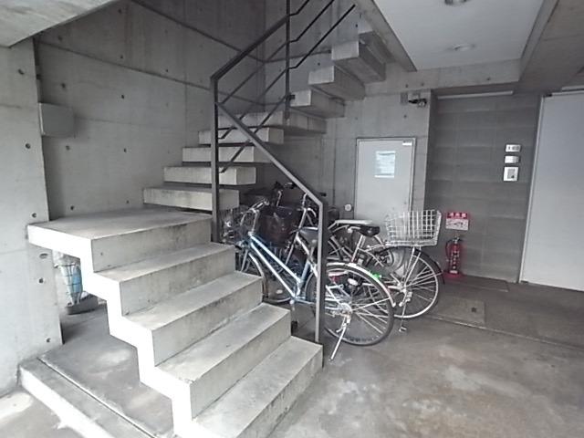 ＪＲ東海道本線 甲子園口駅 徒歩2分 3階建 築32年