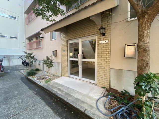 岩園サニーハイツA棟