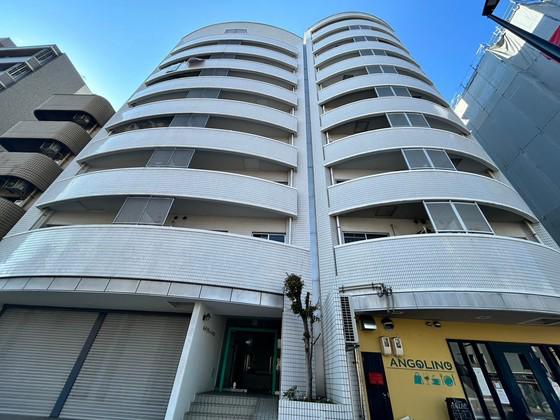 ホワイティーナイン